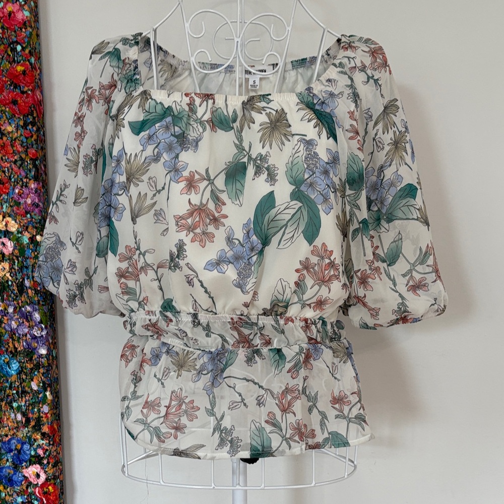Steve Madden Cream Floral Blouse